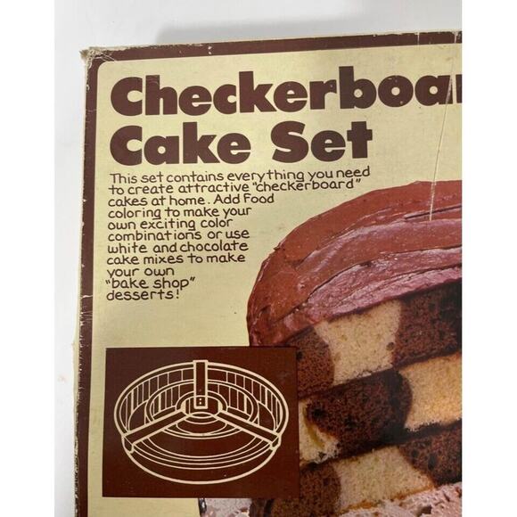 Vintage 1983 HOAN Checkerboard Cake Set Round Pan - Picture 3 of 10